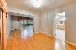 6101 W 80th Pl, Burbank, IL 60459 - Photo 13