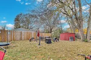 18010 Olympia Dr, Country Club Hills, IL 60478 - Photo 21