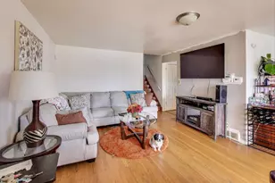 18010 Olympia Dr, Country Club Hills, IL 60478 - Photo 3