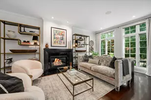 1844 W Barry Ave, Chicago, IL 60657 - Photo 5