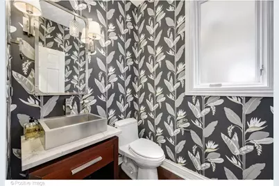 1844 W Barry Avenue, Chicago, IL 60657 - Photo 23