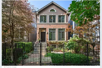 1844 W Barry Avenue, Chicago, IL 60657 - Photo 1