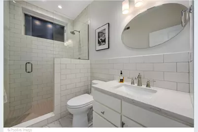 1844 W Barry Avenue, Chicago, IL 60657 - Photo 35