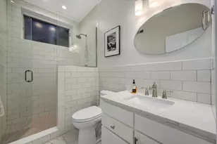 1844 W Barry Ave, Chicago, IL 60657 - Photo 35