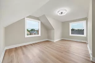 9700 S Princeton Ave, Chicago, IL 60628 - Photo 21