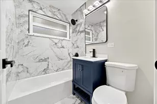 9700 S Princeton Ave, Chicago, IL 60628 - Photo 31