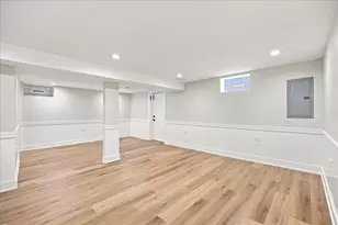 9700 S Princeton Ave, Chicago, IL 60628 - Photo 25