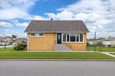 9700 S Princeton Avenue, Chicago, IL 60628 - Photo 1