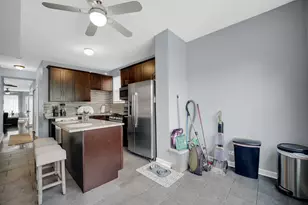 1422 E 72nd Pl, Chicago, IL 60619 - Photo 9