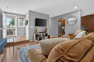 903 N Linden St, Normal, IL 61761 - Photo 5