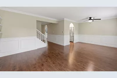1610 Tahoe Circle Drive, Wheeling, IL 60090 - Photo 3