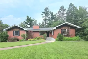 629 Dundee Ave, Flossmoor, IL 60422 - Photo 1