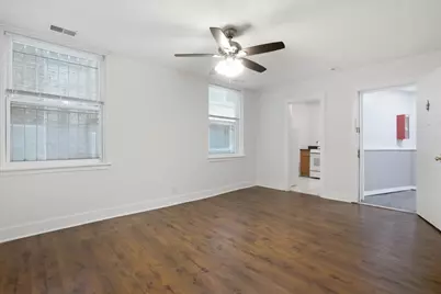3727 N Pine Grove Avenue #109, Chicago, IL 60613 - Photo 5