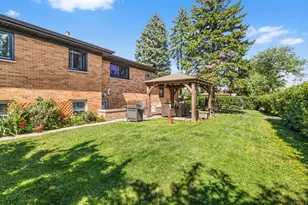 2196 Spruce Ave, Des Plaines, IL 60018 - Photo 33
