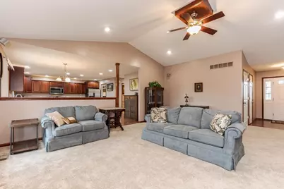 208 Whitetail Lane, Hudson, IL 61748 - Photo 9