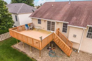 208 White Tail Ln, Hudson, IL 61748 - Photo 37