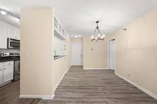 214 Glengarry Dr, Bloomingdale, IL 60108 - Photo 3