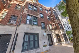 3727 N Pine Grove Ave, Chicago, IL 60613 - Photo 1