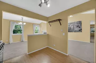 2403 Mallow Ct, Schaumburg, IL 60194 - Photo 13