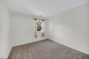 2403 Mallow Ct, Schaumburg, IL 60194 - Photo 15