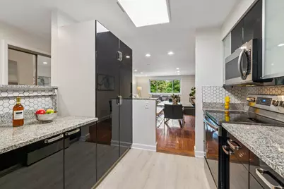 1234 Elmwood Avenue #2F, Evanston, IL 60202 - Photo 9