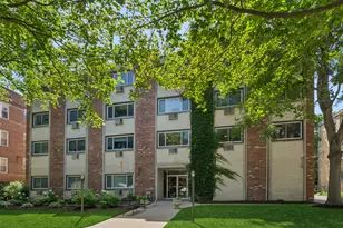 1234 Elmwood Ave, Evanston, IL 60202 - Photo 1