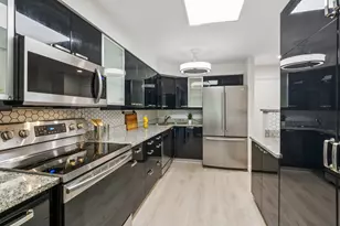 1234 Elmwood Ave, Evanston, IL 60202 - Photo 7