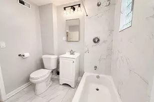 1830 N Mozart St, Chicago, IL 60647 - Photo 9
