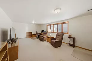 8455 Newland Ave, Burbank, IL 60459 - Photo 19