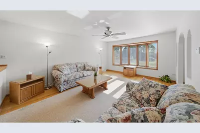 8455 Newland Avenue, Burbank, IL 60459 - Photo 5