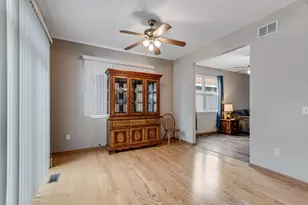 676 S Wellston Ln, Romeoville, IL 60446 - Photo 7