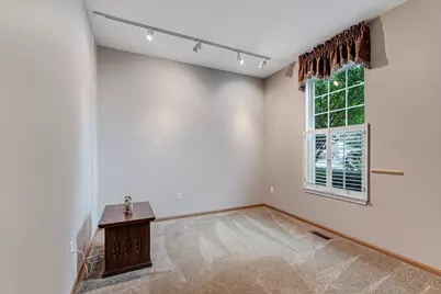 676 S Wellston Lane, Romeoville, IL 60446 - Photo 3
