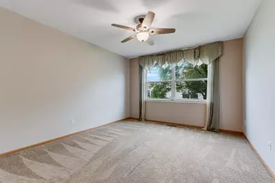 676 S Wellston Lane, Romeoville, IL 60446 - Photo 11