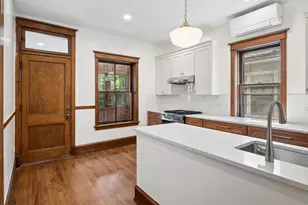 1263 W Foster Ave, Chicago, IL 60640 - Photo 15