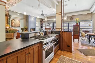 130 S Canal St, Chicago, IL 60606 - Photo 9