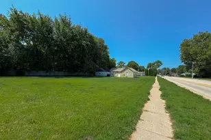 443 W Main St, Braidwood, IL 60408 - Photo 13