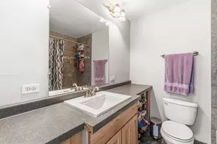 5975 N Odell Ave, Chicago, IL 60631 - Photo 11