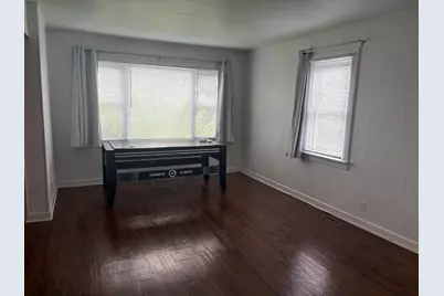10 N Greenleaf Street, Gurnee, IL 60031 - Photo 3