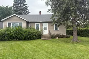 10 N Greenleaf St, Gurnee, IL 60031 - Photo 1