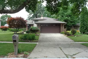 3145 Drover Ln, Darien, IL 60561 - Photo 1