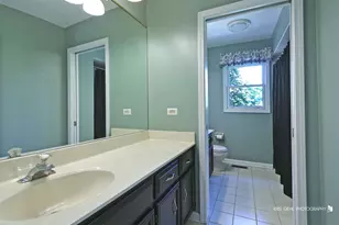 1412 Greenlake Dr, Aurora, IL 60502 - Photo 25