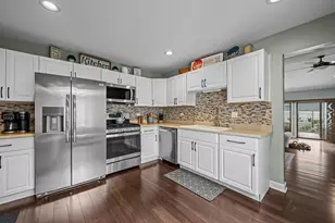 6379 Holly Ct, Lisle, IL 60532 - Photo 11