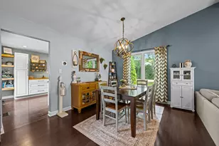 6379 Holly Ct, Lisle, IL 60532 - Photo 9