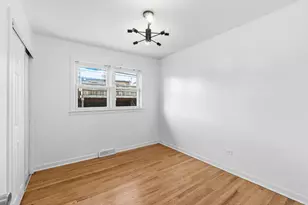 8344 Kedvale Ave, Skokie, IL 60076 - Photo 9