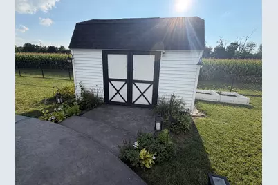 312 Randolph Drive, Centralia, IL 62801 - Photo 13