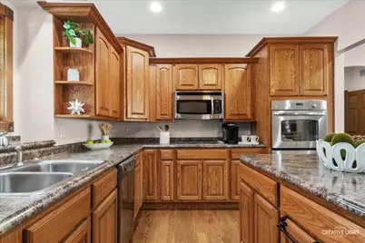 37 Park Drive, Yorkville, IL 60560 - Photo 11