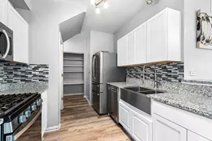 4909 Spencer Ave, Lisle, IL 60532 - Photo 7
