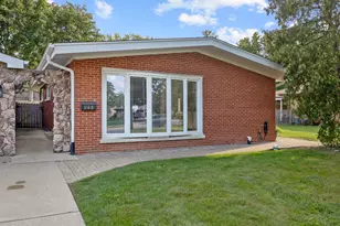 248 E Schick Rd, Bloomingdale, IL 60108 - Photo 3