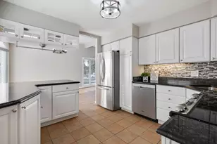 248 E Schick Rd, Bloomingdale, IL 60108 - Photo 11