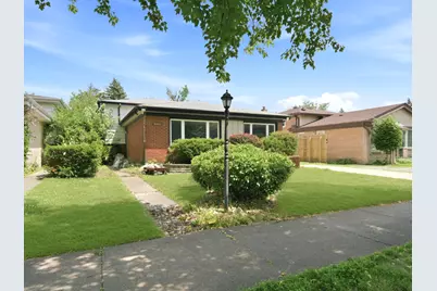8113 Central Avenue, Morton Grove, IL 60053 - Photo 3